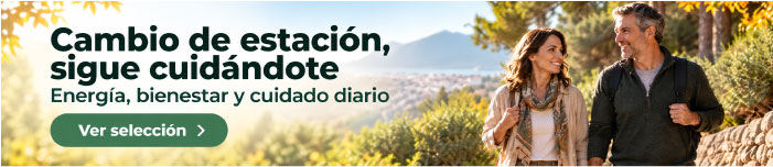 Cambio de estación, energía y bienestar diario Pareja caminando al aire libre en otoño para una campaña de energía, defensas y bienestar diario